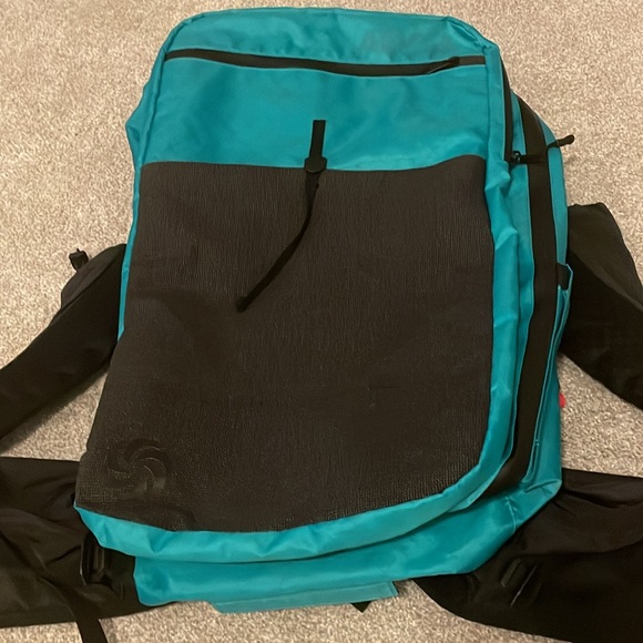 Six Moon Designs All Day Carry Travel Backpack 45L - color Teal, size Small - Picture 3 of 8